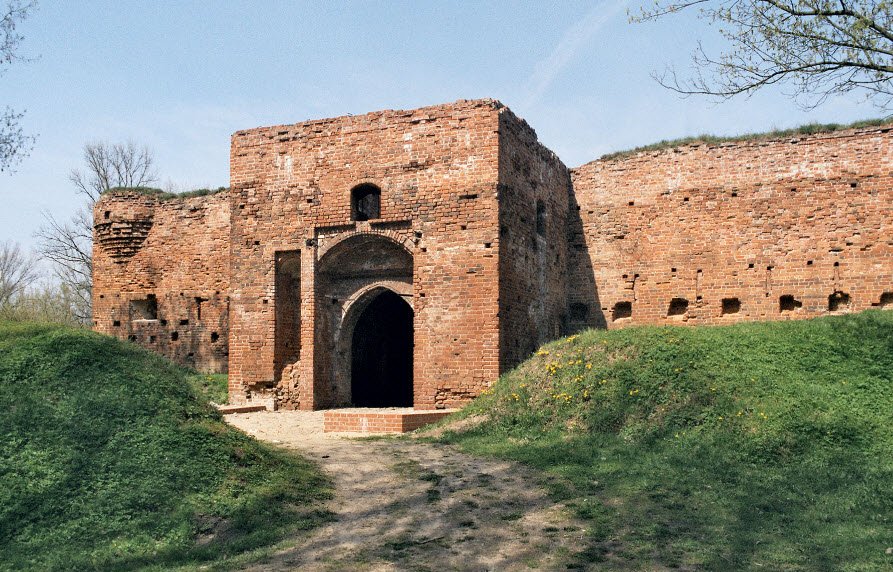 Ruiny Zamku Dybów i Gród Nieszawa w Toruniu, Toruń, Poland, Poland